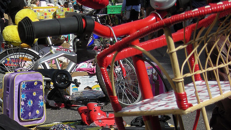 W&uuml;rzburg: Anmelden, Aufstellen, Verhandeln - Kinder-Flohmarkt findet wieder auf Stadtfest statt