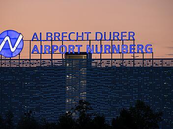 Betrunkene verletzt Polizistinnen an N&uuml;rnberger Flughafen