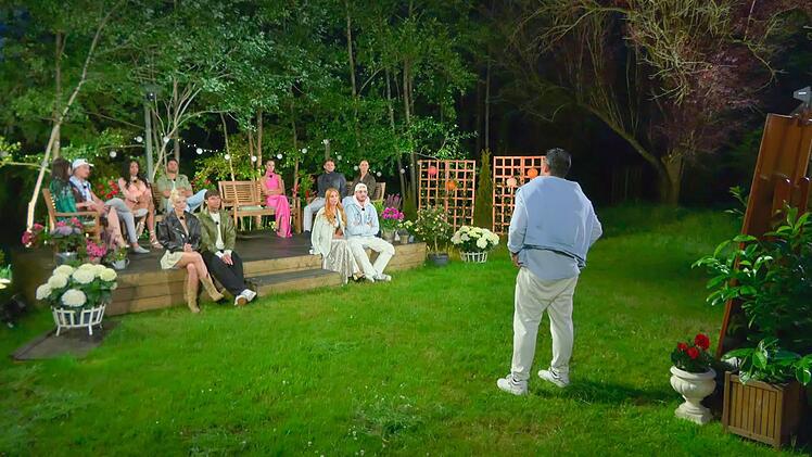 Die abendliche Nominierung wird wie immer begleitet von Beleidigungen.