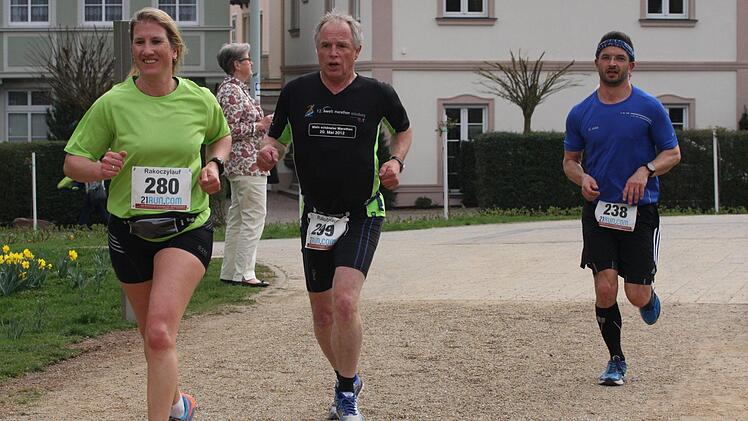 Reha die Läuft - Zweite bei den Damen wurde Gonny Laterveer (280 / Klink Bavaria Bad Kissingen) aus Aschach.