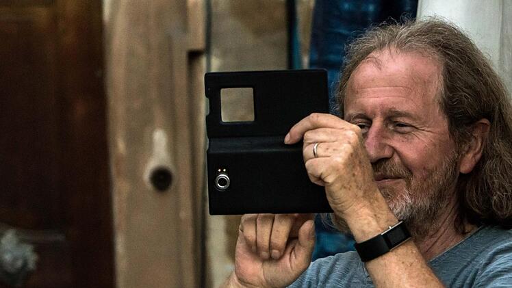 Konzertveranstalter Wolfgang Friedrich (rechts) hat manchen besonderen Moment des diesjährigen Tambacher Sommers fotografisch festgehalten.Foto: Jochen Berger