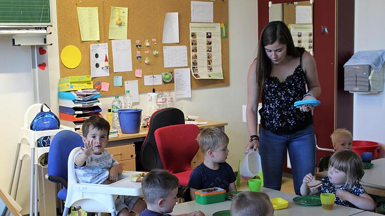 In der Grundschule finden die Krippenkinder eine vorübergehende Unterkunft. Foto: Julia Raab