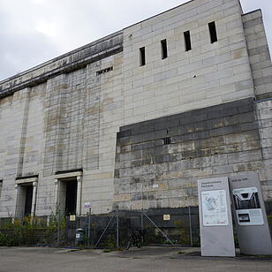 "Geschichte Für Alle": Das Nürnberger Zeppelinfeld neu entdecken