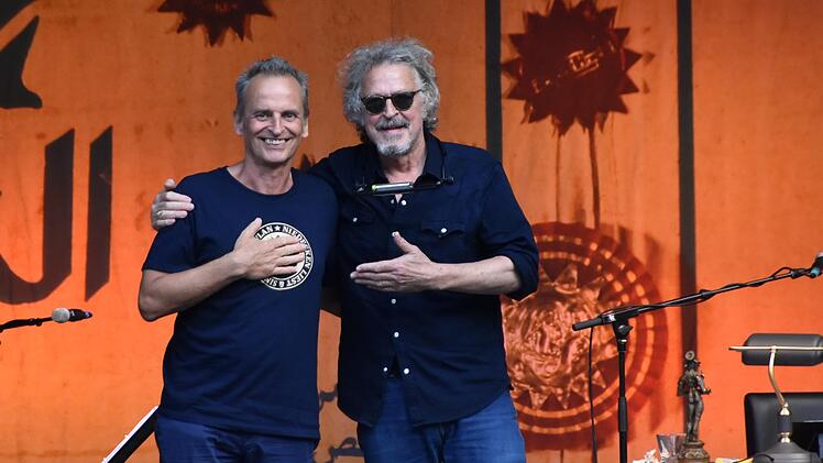 Mike Herting und Wolfgang Niedecken badeten im Applaus.
