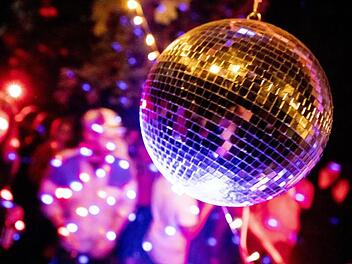 Kreis Ansbach: Ärger in der Disko - Mann (25) schlägt Besucher Kreis Ansbach: Ärger in der Disko - Mann (25) schlägt Besucher