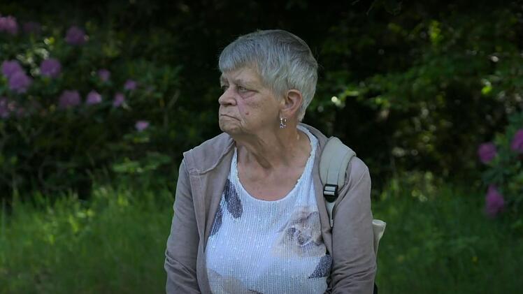 Regina Brieler ist 71 Jahre alt. Am Ende des Monats bleiben ihr 295 Euro zum Leben.