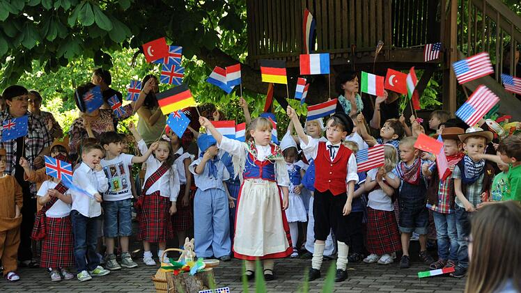 Durch viele fremde Länder führte die Weltreise der beiden Kinder. Foto: privat