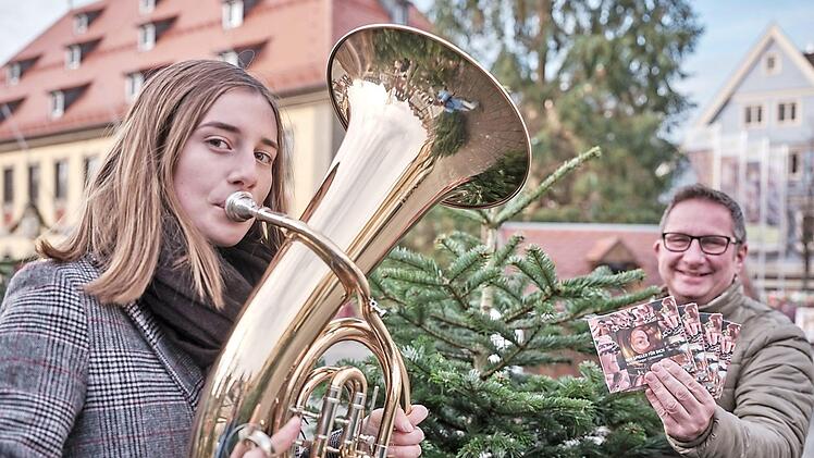 Cora Bischoff war bei den CD-Aufnahmen zu "Wir spielen für Dich" dabei und hat mit ihrem Bariton ein Stück zum Sound des Kreisorchesters beigetragen. Foto: Tim Birkner