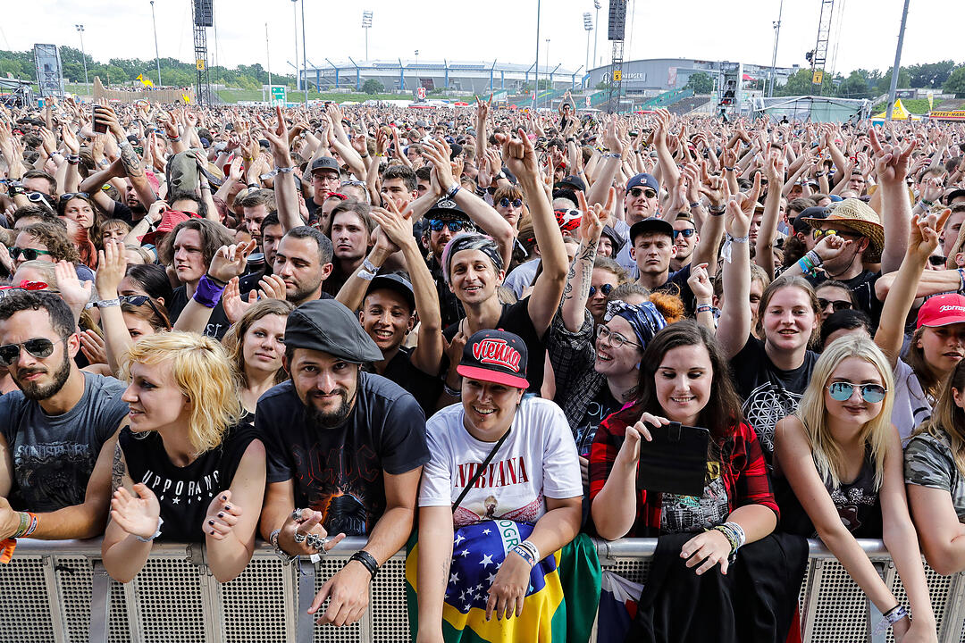 Stimmung vor den Stages bei Rock im Park
