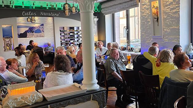 Das griechische Restaurant Costas Navarino bietet eine gro&szlig;e Auswahl an Fleisch- und Fischgerichten.