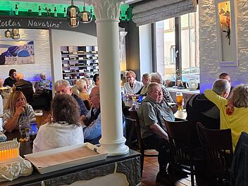 Das griechische Restaurant Costas Navarino bietet eine gro&szlig;e Auswahl an Fleisch- und Fischgerichten.