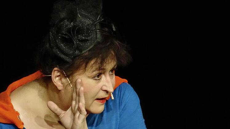 Lizzy Aumeier als Superlizzy in CoburgFoto: Jochen Berger