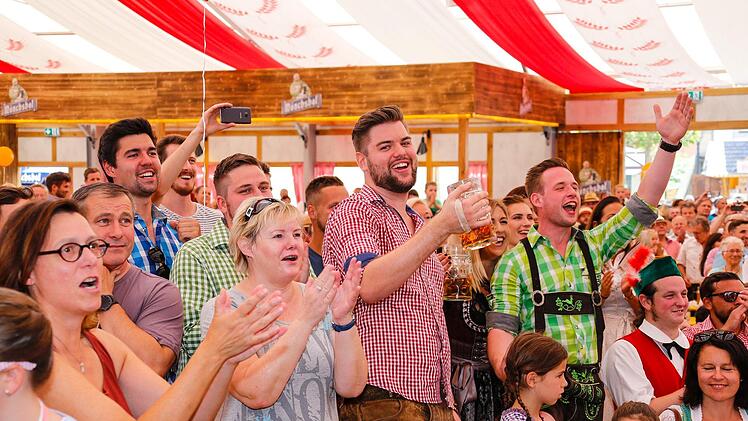 Die Kulmbacher Bierwoche ist eröffnet. Foto: Matthias Hoch