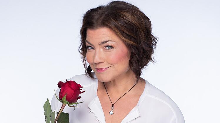 Claudia Schmutzlers Figur in "Rote Rosen" hat bereits vor einigen Jahren geheiratet - jetzt hatte die Schauspielerin ihre ganz eigene Hochzeit.