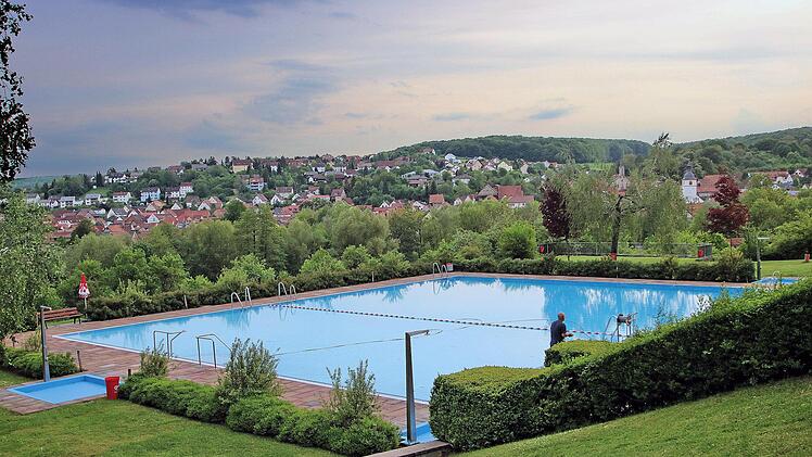 Das Maßbacher Freibad hatte 2016 einen Jahresverlust in Höhe von 80 154 Euro, der jetzt aus dem Haushalt entnommen wurde. Dieter Britz