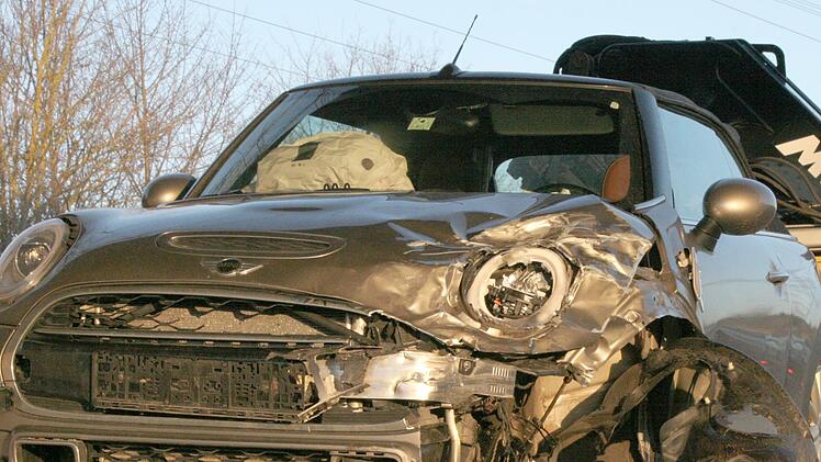 Unfall B303 Weidhausen bei Coburg