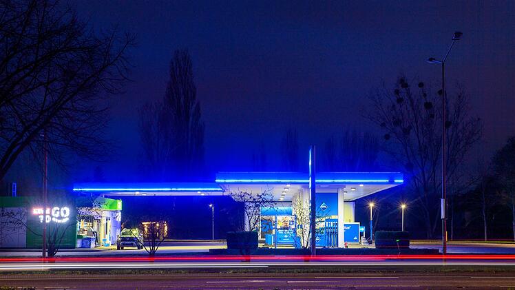 Bundestag stimmt &uuml;ber Spritpreis-Paket ab