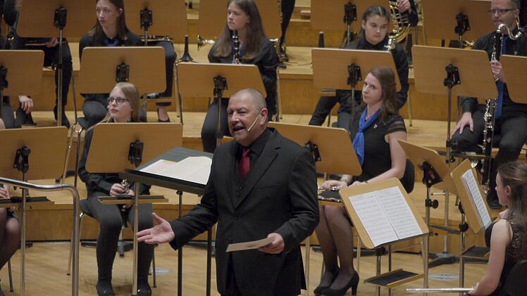 Moderator  Rainer  StrengFoto: Mike Wuttke