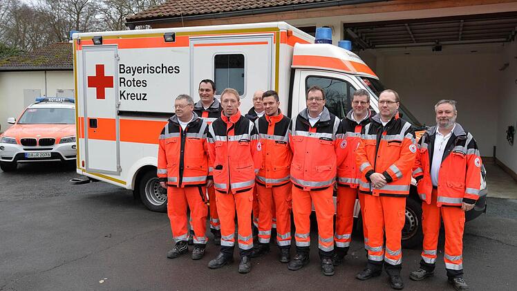 Neun Hauptamtliche und 14 Ehrenamtliche sind für das Rote Kreuz in Scheßlitz im Einsatz. Foto: Ronald Rinklef