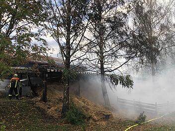 Feuer auf Bauernhof in Kulmbach: Die Feuerwehr war am Montag im Einsatz. Foto: NEWS5 / Merzbach