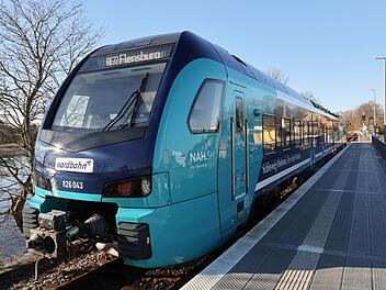 Elektrischer Regionalzug Nordbahn