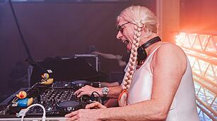 DJ Franky und DJ Matze lie&szlig;en die Halle beben!