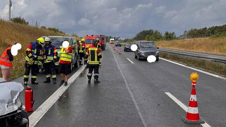 A73 bei Coburg: Raser gefährden Feuerwehr - "donnern richtig vorbei"