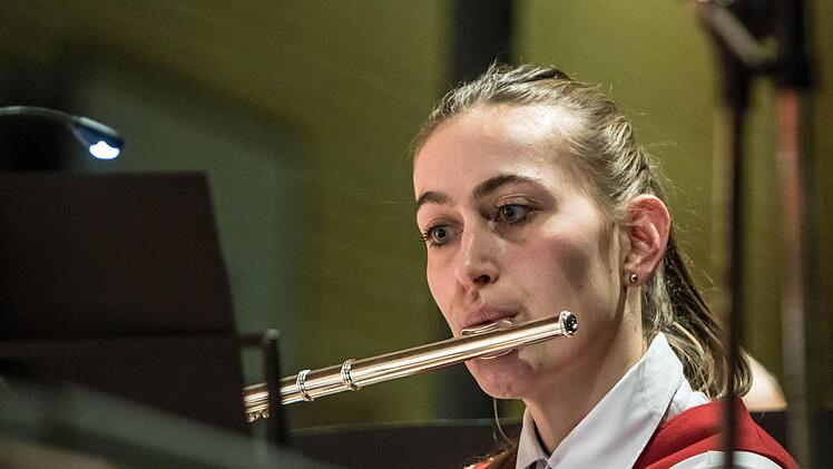 Impressionen vom Weihnachtskonzert in der Franz-Goebel-HalleFoto: Jochen Berger