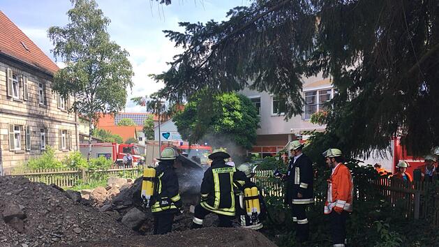 Noch ist unklar, wie der Kleinbrand auf der VHS-Baustelle ausgel&ouml;st wurde. Foto: Stefan Wicklein