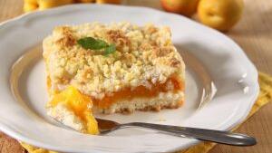 Aprikosen-Streuselkuchen