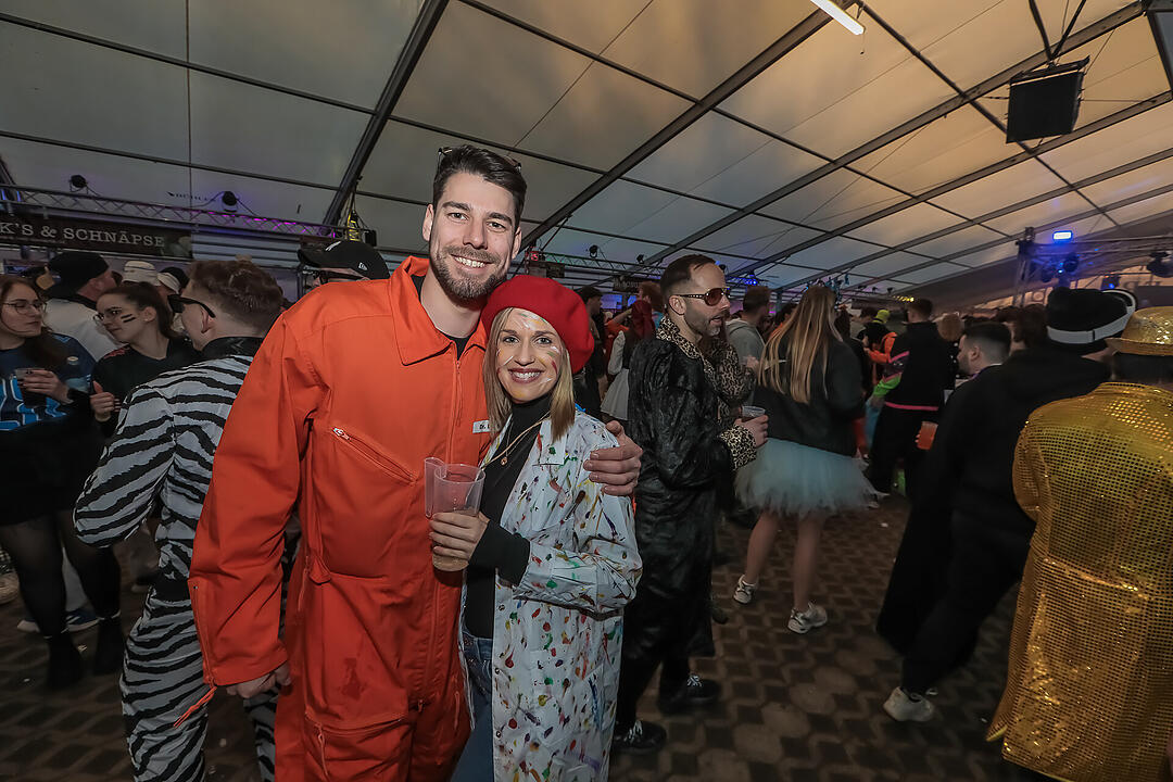 Im großen Festzelt wurde richtig gefeiert!