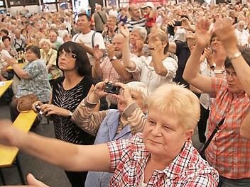 Zum "Tag der Generationen" war der Bierstadel voll. Die Stimmung war bestens. Fotos: Sonja Adam