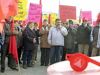 Die Proteste bei Fehrer dauern an. Die geplanten Entlassungen hätten auf die gesamte Region fatale Folgen.  Foto: Archiv