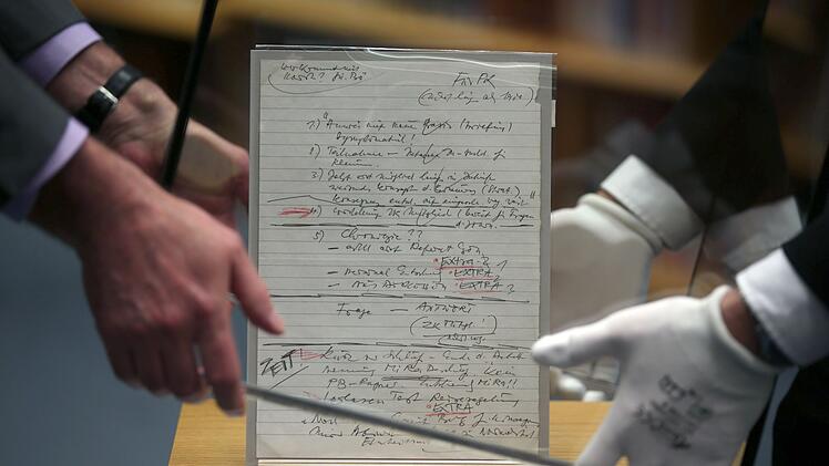 Schabowski-Zettel im Haus der Geschichte