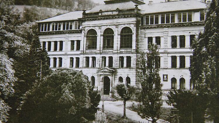 Ein historisches Bild des Gymnasiums