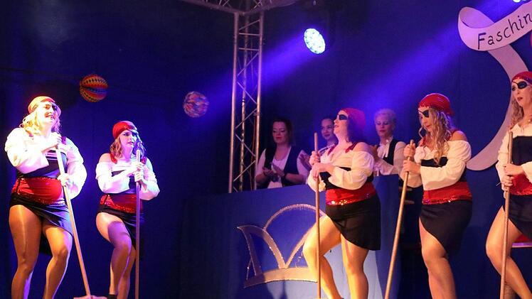 Impressionen vom Bunten Abend in Seßlach. Foto: Bettina Knauth