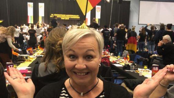 Bianca Kühn auf Turnieren und einer Faschingsveranstaltung.  Fotos: privat