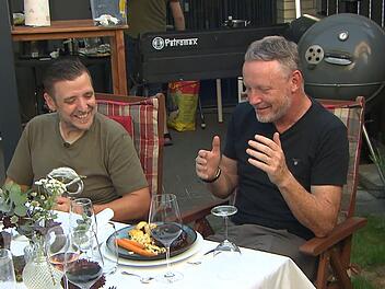 Die Größe der Büffelbäckchen schockt Frank, der schon nach der Vorspeise recht satt war.