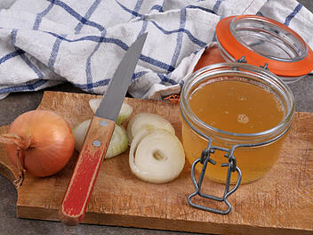 Zwiebelsaft, Zwiebel