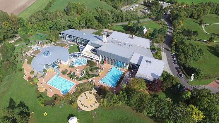Ausbaufähig: Die "Therme Natur" muss modernisiert werden. Ob der Landkreis Coburg dafür im laufenden Jahr nur 150 000 oder 300 000 Euro zur Verfügung stellt, wird sich bei der endgültigen Verabschiedung des Kreishaushalt Mitte März entscheiden. Foto: Therme Natur