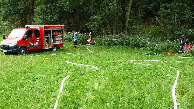 Der Aufbau der Förderstrecke war gar nicht so einfach. Foto: Klaus-Peter Wulf