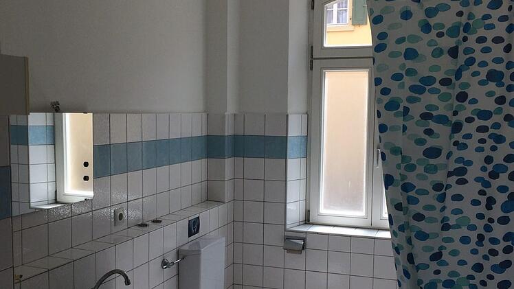 Fünf Euro pro Quadratmeter kostet diese Stadtbau-Wohnung, Sie befindet sich im Fabrikbau in Gaustadt und ist noch zu haben.