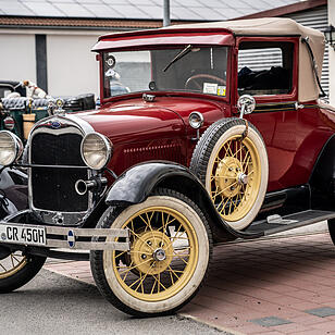 Einzigartige, historische Automobile aus der Vorkriegszeit konnten bewundert werden!