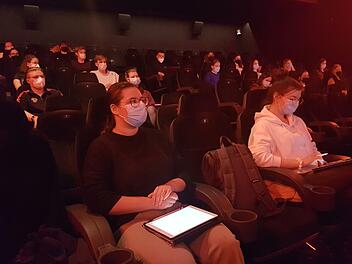Bequem, aber nicht optimal: Im Kulmbacher Kino finden Vorlesungen der Uni statt.