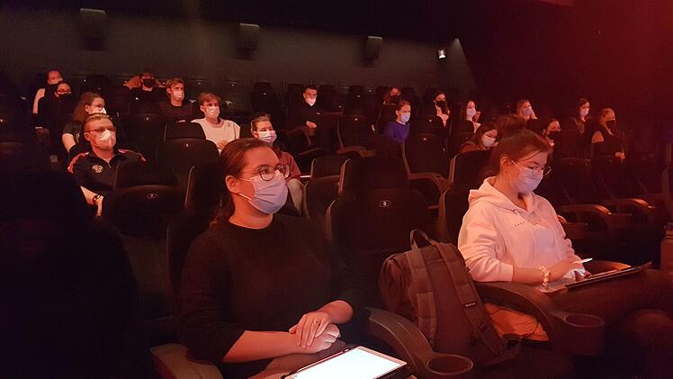 Bequem, aber nicht optimal: Im Kulmbacher Kino finden Vorlesungen der Uni statt.