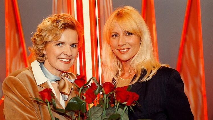 Hera Lind (links) übernahm 1997 die Moderation von "Herzblatt".