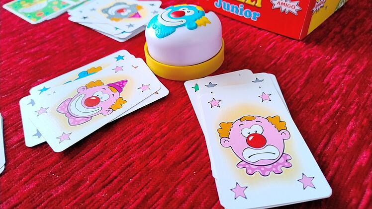Kinderspiel-Empfehlung im Test: Halli Galli Junior, das witzige Reaktionsspiel für die Kita