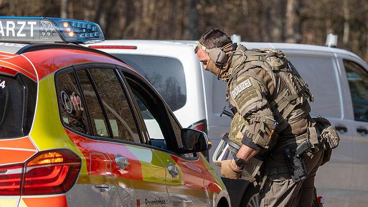 SEK-Einsatz in Nürnberg: Mann bedroht Nachbarn mit Schusswaffe