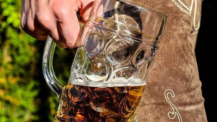 Lust auf ein Bier in uriger Atmosphäre, aber die Biergärten haben geschlossen? Wir haben die Alternative. Hier sind die Brauerei-Gaststätten Bayreuths. Symboldbild: pixabay