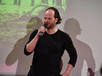 Andreas Leopold Schadt ist in diesem Jahr künstlerischer Pate des Festivals.  Foto: Ronald Rinklef